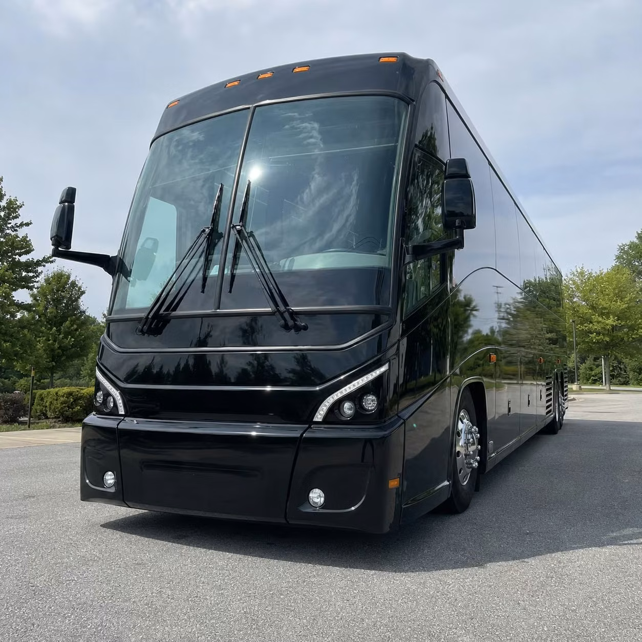 school field trip charter bus rentals in edison